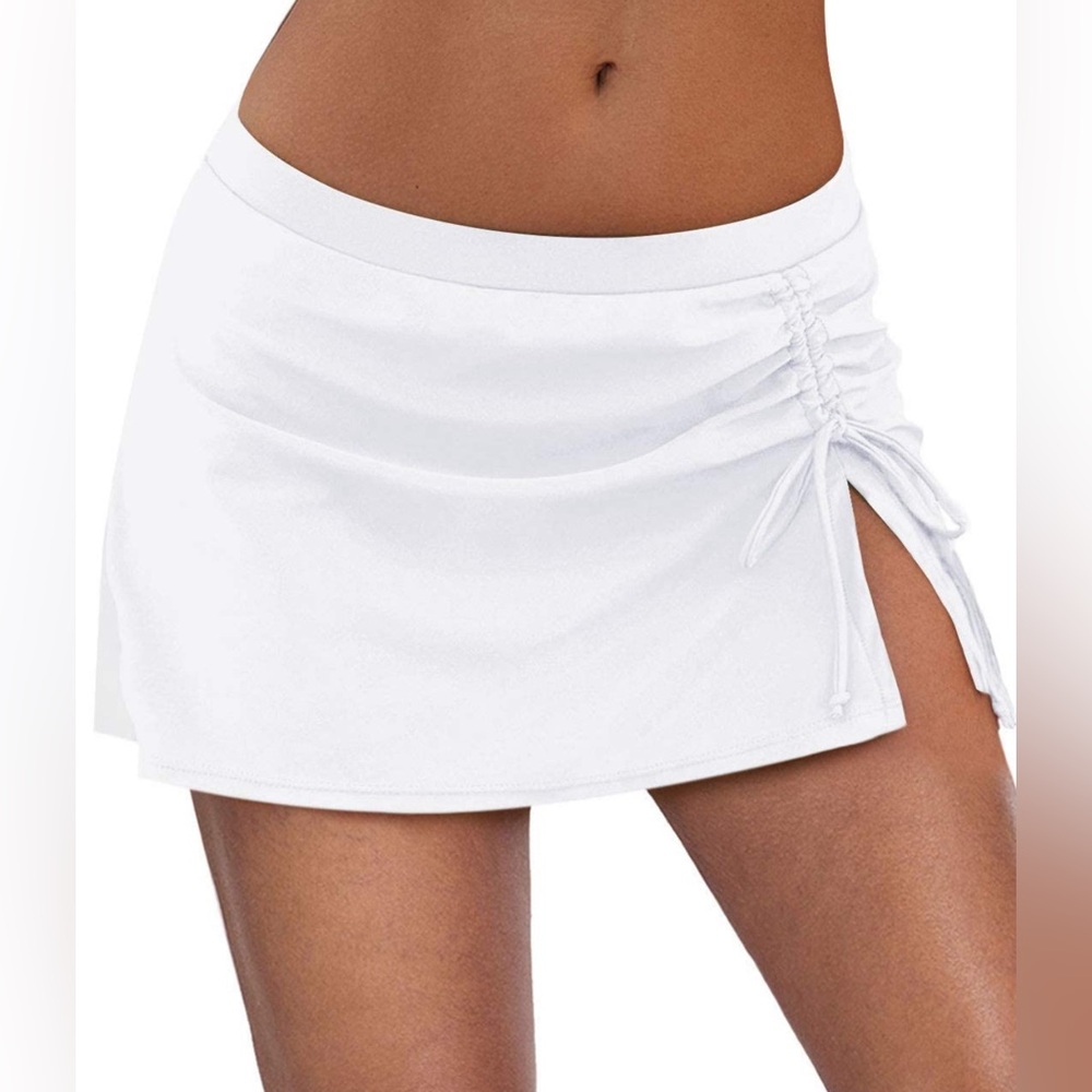 NEW Women's white Swim Skirt size XXL  Solid Ruched Swimsuits cover up plus size